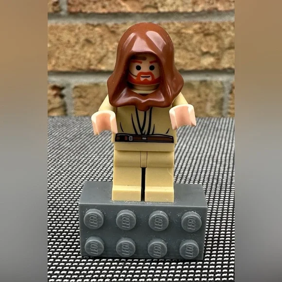 ✅3 for $25 - LEGO Star Wars Obi-Wan Kenobi - Young Minifigure Magnet - Picture 2 of 6